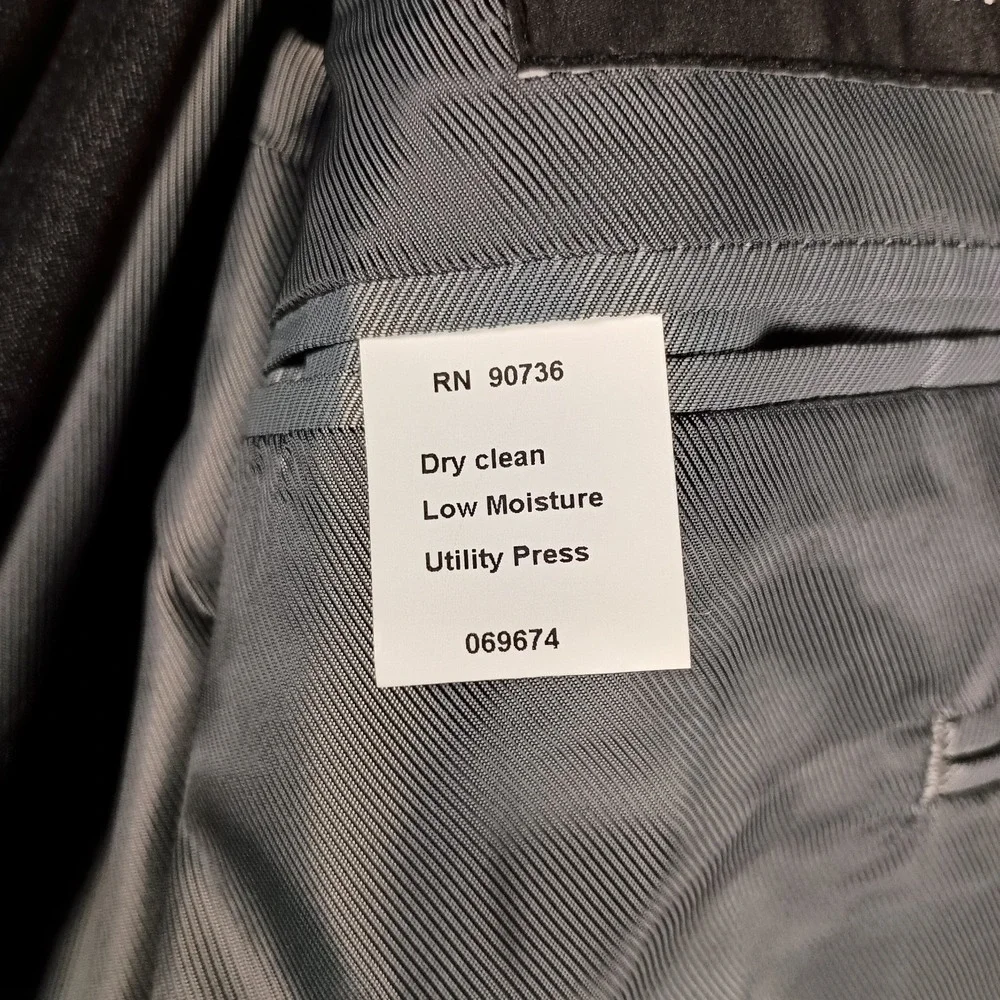 Claiborne 44R 42x30 Mens Suit Grey Herringbone‎ Wool Blend Modern Fit Stretch